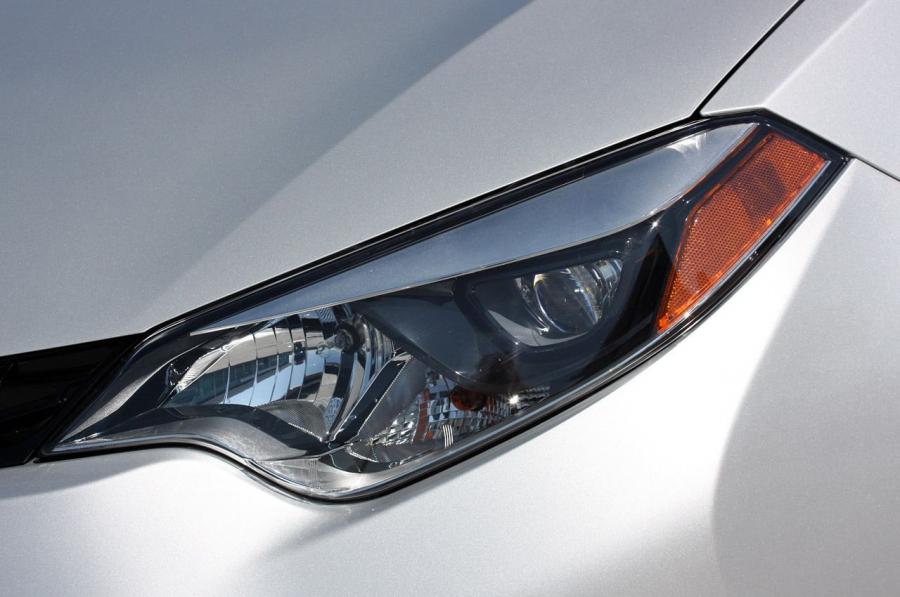  Toyota Corolla 2014 года  (фото 66 из 212)